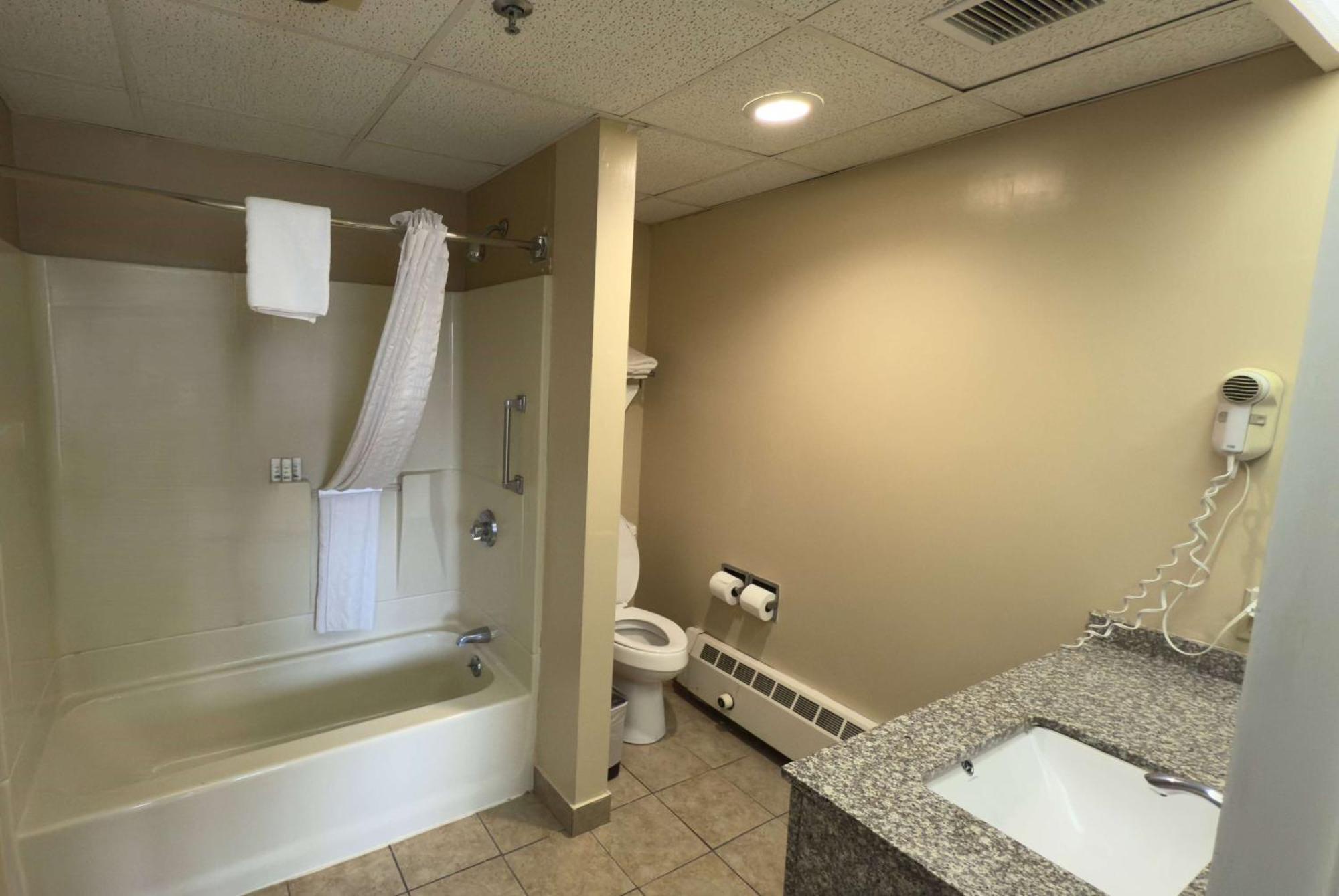 Ramada By Wyndham Seekonk Providence Area Eksteriør bilde
