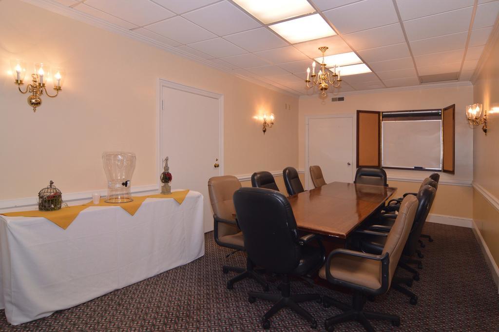 Ramada By Wyndham Seekonk Providence Area Eksteriør bilde