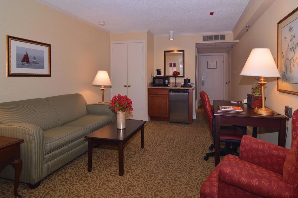 Ramada By Wyndham Seekonk Providence Area Eksteriør bilde